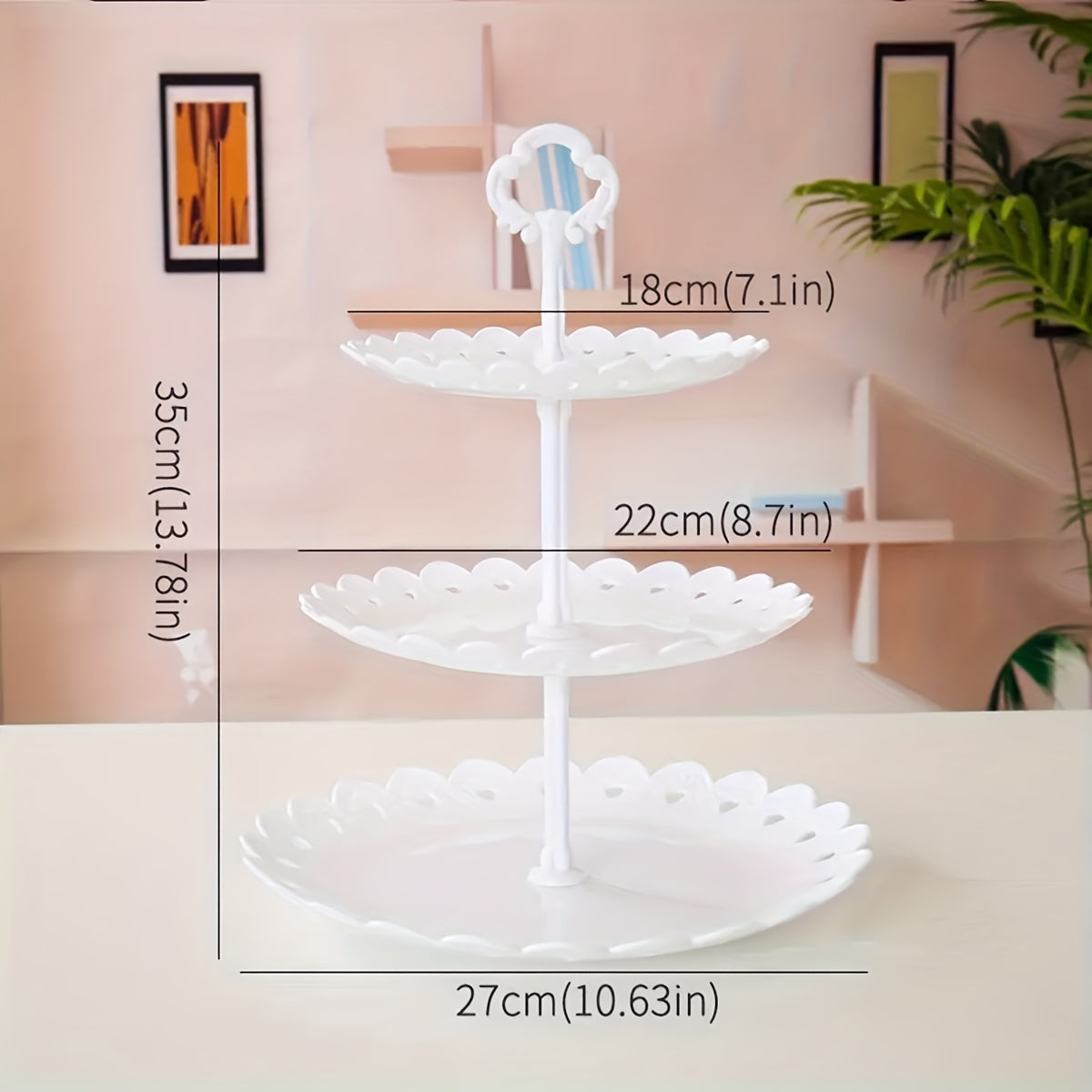 Elevate dessert presentations with this chic plastic display tray - ideal for weddings, birthdays, and summer tea parties.