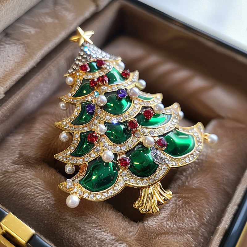 The best gift for the holidays - an elegant and luxurious crystal brooch shaped like a Christmas tree, perfect for both women and men.