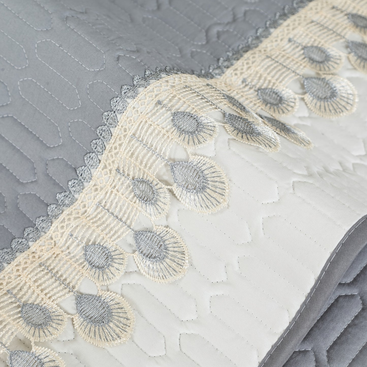 Enhance your sofa with a chic 27*27 feather lace decorative quilted cover for the back and armrest.