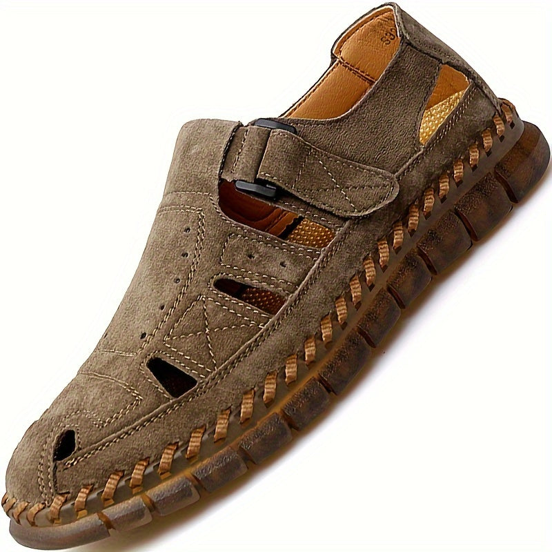 Men's close-toed hollow out sandals for outdoor activities, with adjustable straps and breathable design.