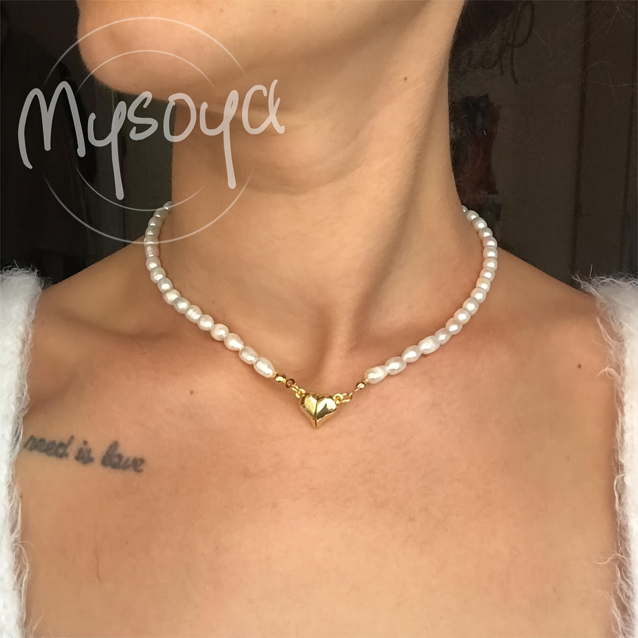 MYSOYA presents a stunning handmade necklace featuring natural freshwater rice-shaped pearls, adorned with a golden or silvery heart. The 6-7mm pearls come beautifully packaged in a gift box, making it a perfect jewelry gift for him or her. Ideal for