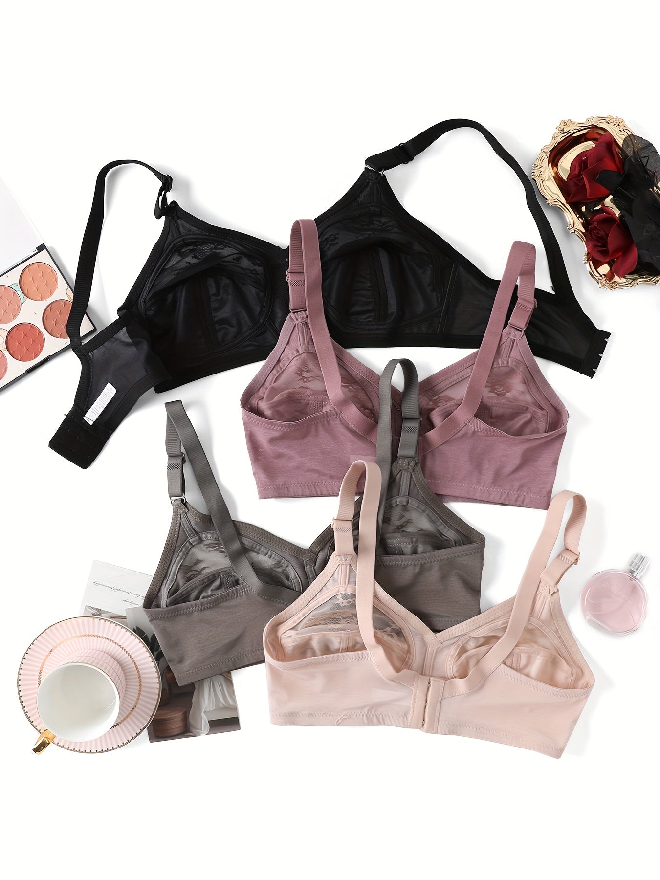 4 simple lace bras with contrast design, comfortable and breathable for women's lingerie and underwear.