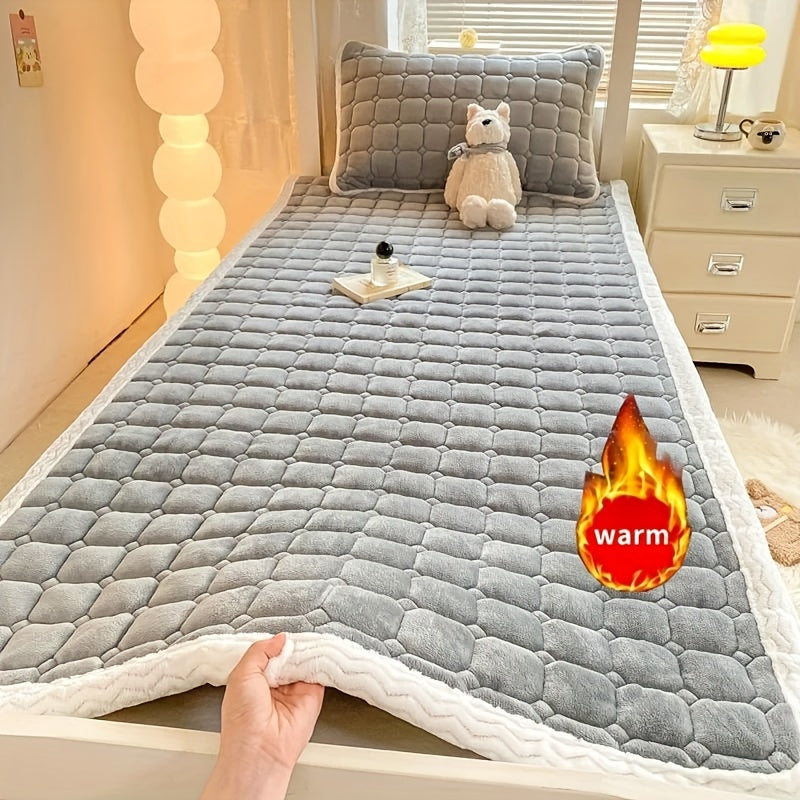 Stay warm and cozy with our Soft Thickened Warm Velvet Mattress Topper. This machine washable, foldable bedding is perfect for all seasons. Made with quilted milk velvet fabric and polyester filling, it is comfortable and luxurious. Not waterproof. The