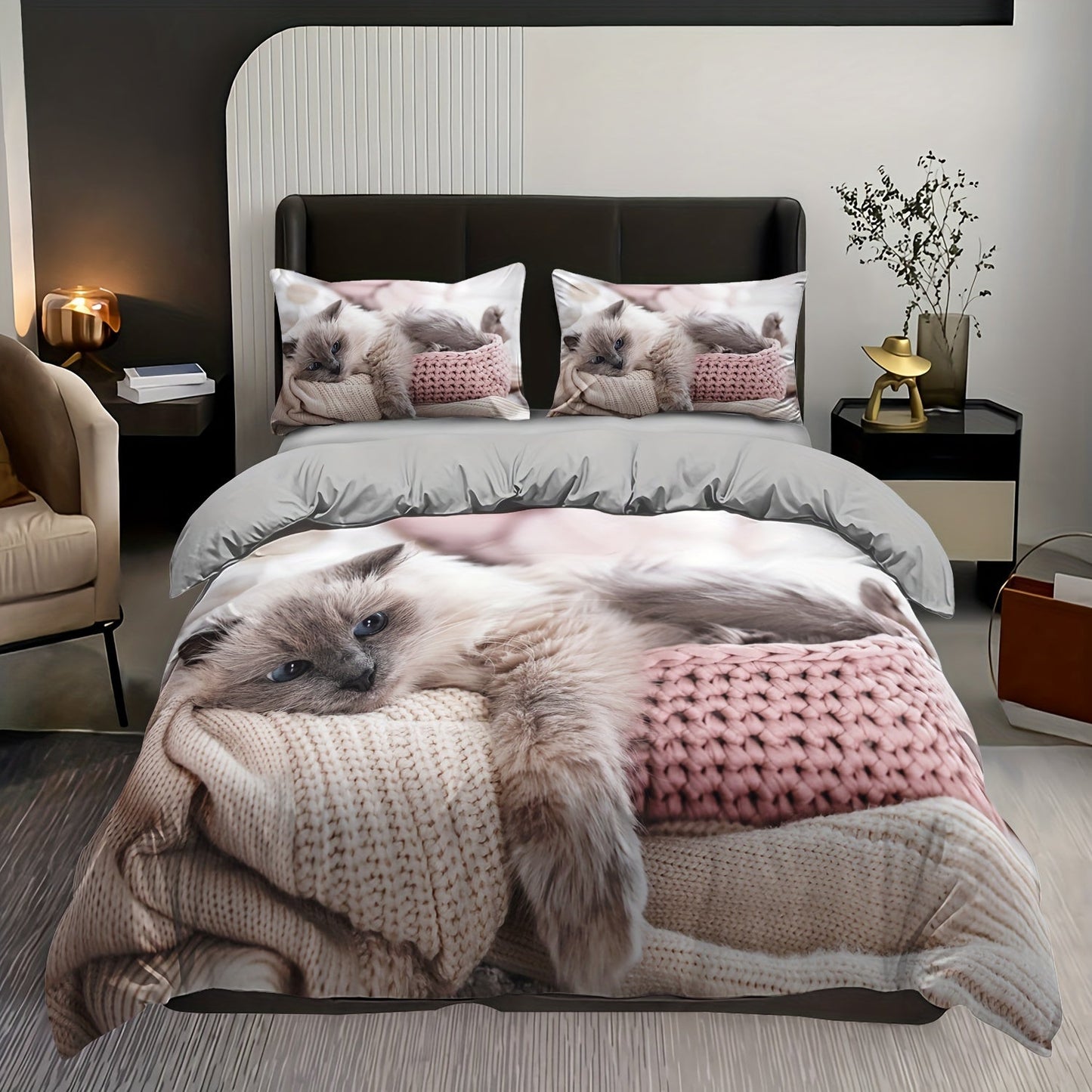 Polyester Duvet Cover Set with 3 Pieces (1 Duvet Cover and 2 Pillowcases, Core Not Included). Featuring a Stylish and Adorable 3D Cat Print, this All Season Bedding Set is both Fashionable and Comfortable. Perfect for Bedroom or Guest Room Use.