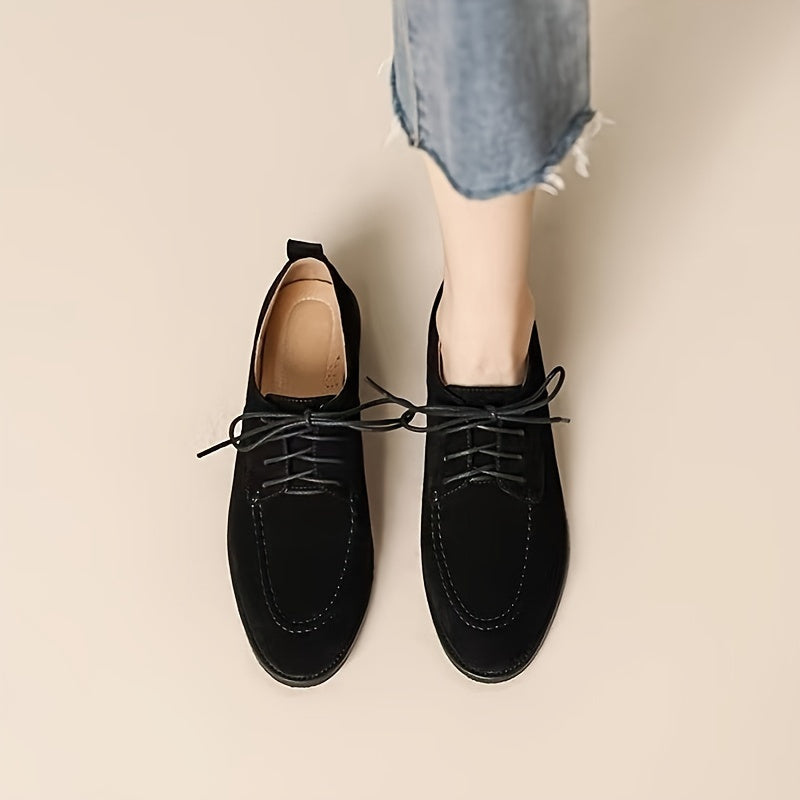 Women's Oxford shoes with solid color, plain toe design, microfiber upper, synthetic lining and insole, rubber sole, suitable for all seasons.