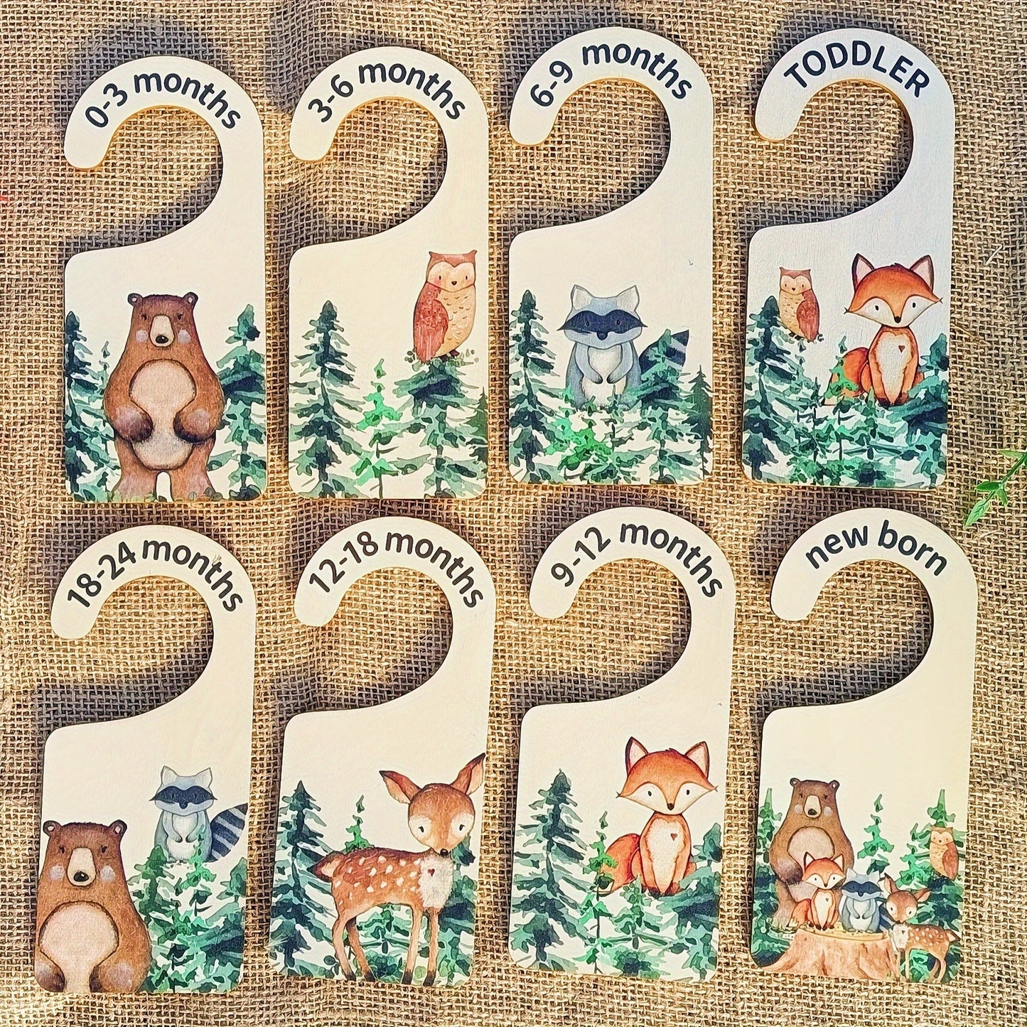 Set of 8 Wooden Wardrobe Dividers with Animal Designs, Perfect for Organizing Wardrobe Sizes and Hanging Lights, Great for Nursery Decor and Gifts