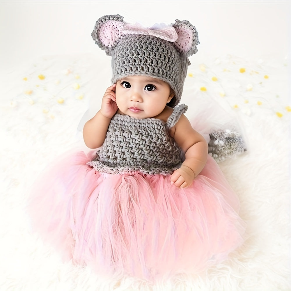 Cute 2-Piece Newborn Baby Outfit Set - Ideal for Photos and Beyond!