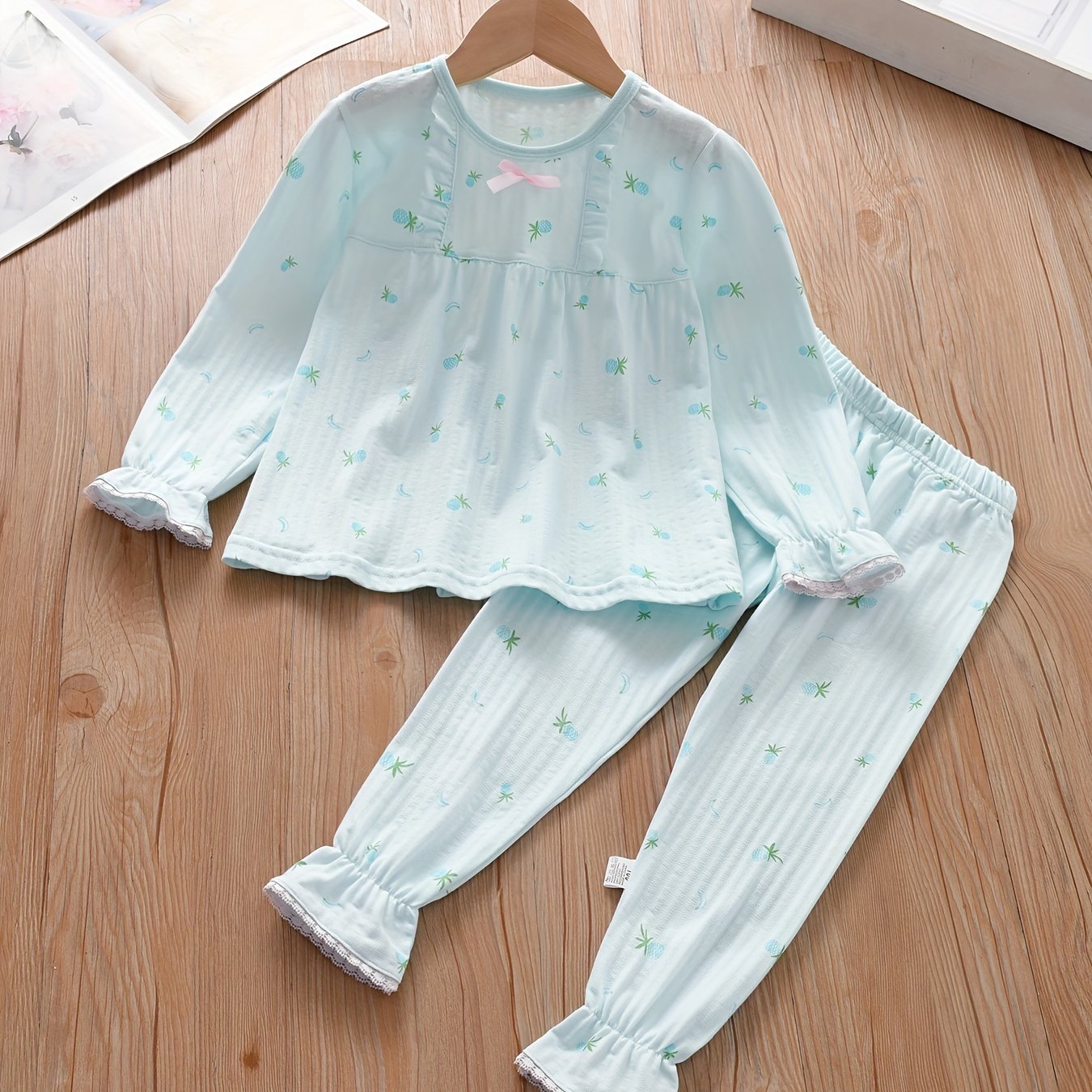 Breathable cotton outfit set for girls with bow detail, perfect for spring, summer, and fall activities.