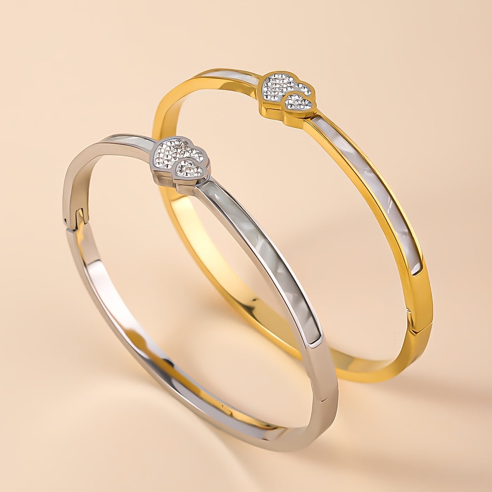 Elegant Gold-Plated Stainless Steel Bangle adorned with Rhinestone Accents - A Versatile and Luxurious Accessory for Both Casual Wear and Gifting