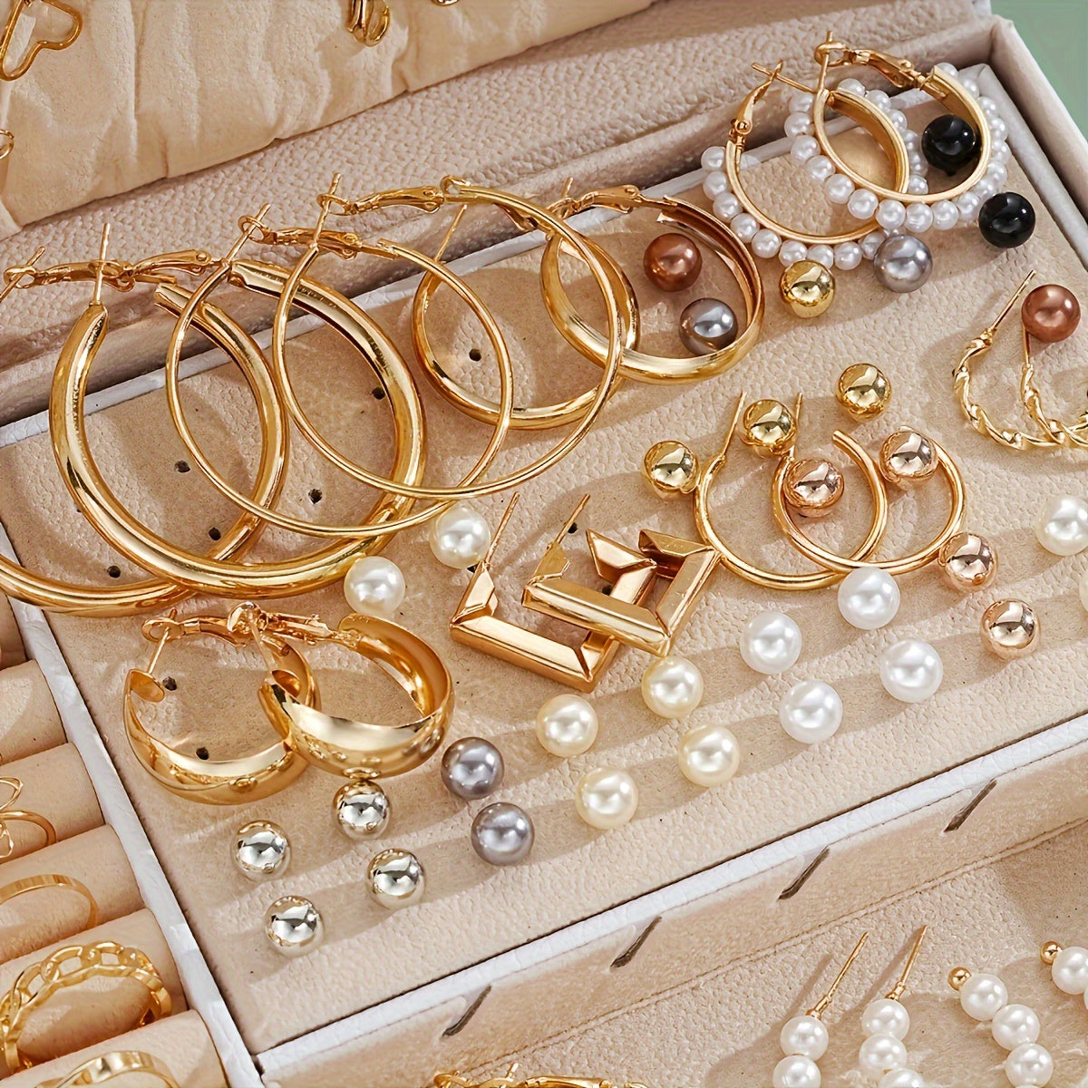 Top Selection: Vintage 86-Piece Jewelry Set Featuring Multi-Layer Necklaces, Earrings, and Rings - Made of Alloy, Perfect for Everyday Wear and Gifting on Mother's Day or Valentine's Day (Box Not Included)