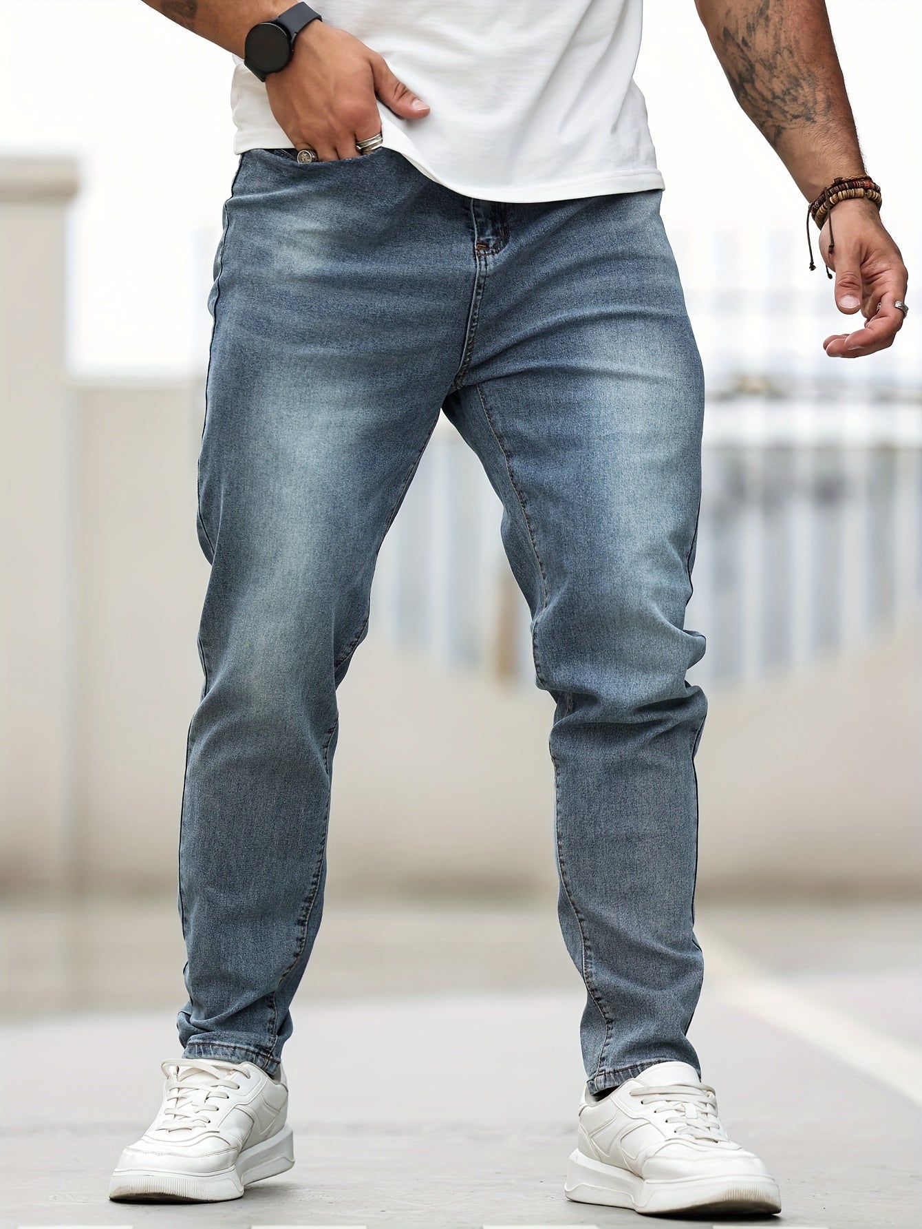 Men's plus size skinny jeans made of 68% cotton, 24% polyester, 6% tencel, and 2% elastane. Features casual solid color denim with pockets and medium stretch. Suitable for all seasons.