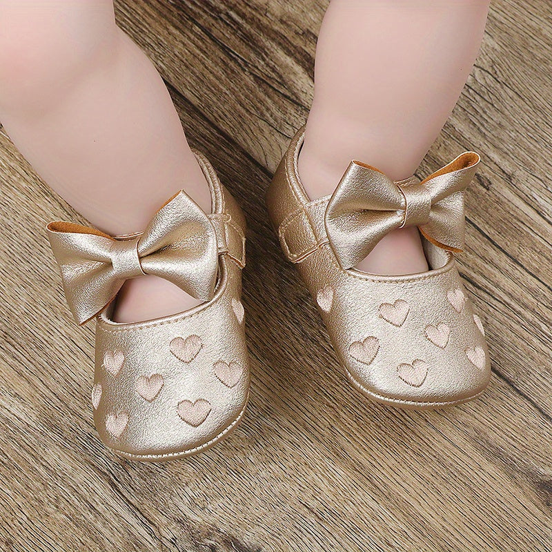 Baby girl sandals for spring and autumn, princess flat shoes for toddlers.