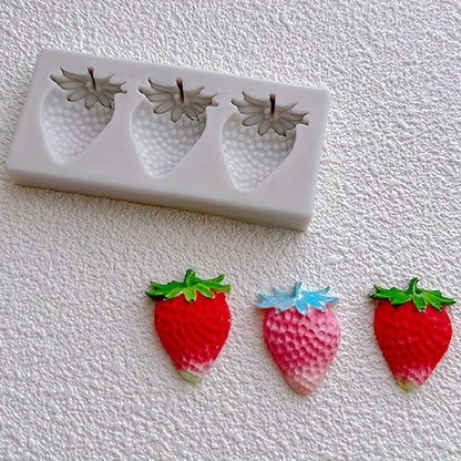 The three consecutive strawberry silicone mold is perfect for making candles, candies, chocolates, resin, clay crafts, ice cream and cake decorations, and many other light uses.