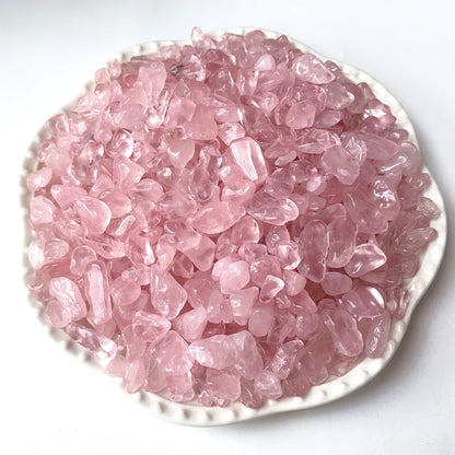 50g/100g Natural Rose Quartz Chips for Healing and Decoration in Plants, Flowerpots, Terrariums, and Fish Tanks.