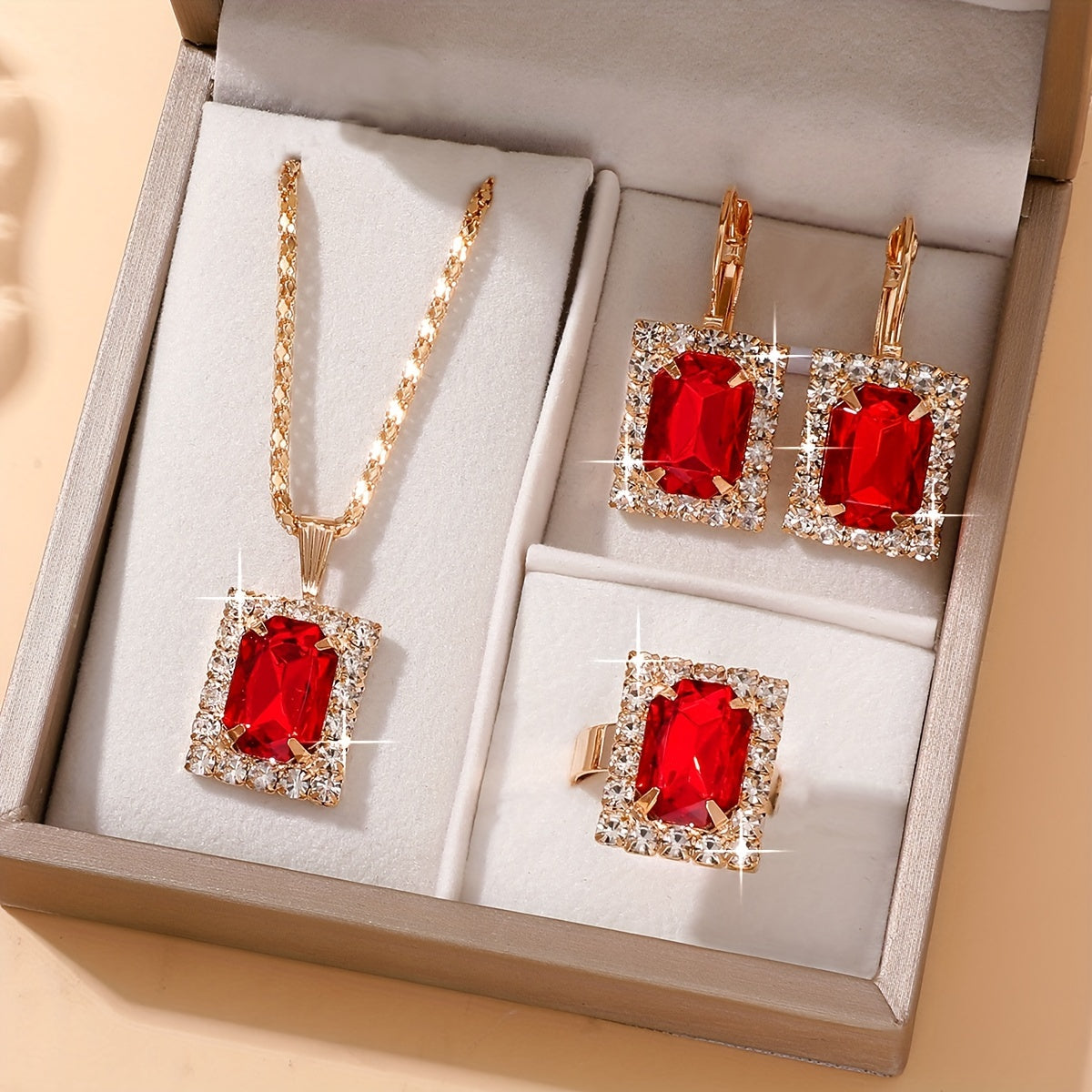 4-piece women's jewelry set with retro square glass rhinestones