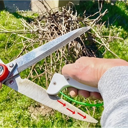 Sharpen your kitchen knife and scissors on the go with our portable sharpener. Say goodbye to dull blades and enjoy easy sharpening without the need for electricity. Made from durable ABS material for long-lasting use, enhancing your cooking experience.