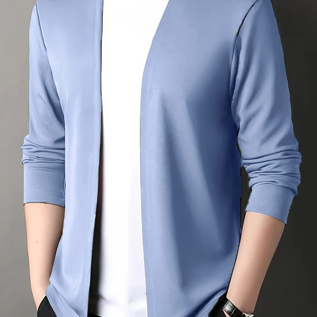 New slim fit cardigan for men, perfect for spring and autumn. Versatile, casual and on-trend.