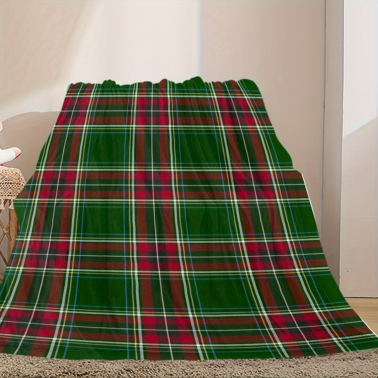 Soft and Cozy Flannel Plaid Throw Blanket - Perfect for Every Season, Gentle on Skin, Stain-Resistant, Ideal for Couch or Bed, Great for Christmas, Easy to Clean in Machine, Stylish French Design, 200-250gsm Weight