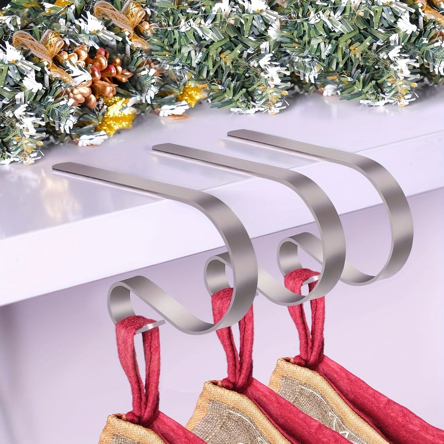 4-piece Set of Christmas Stocking Holders, Cloak Clips Fireplace Hooks for Party Decorations and Christmas Supplies (Silver)