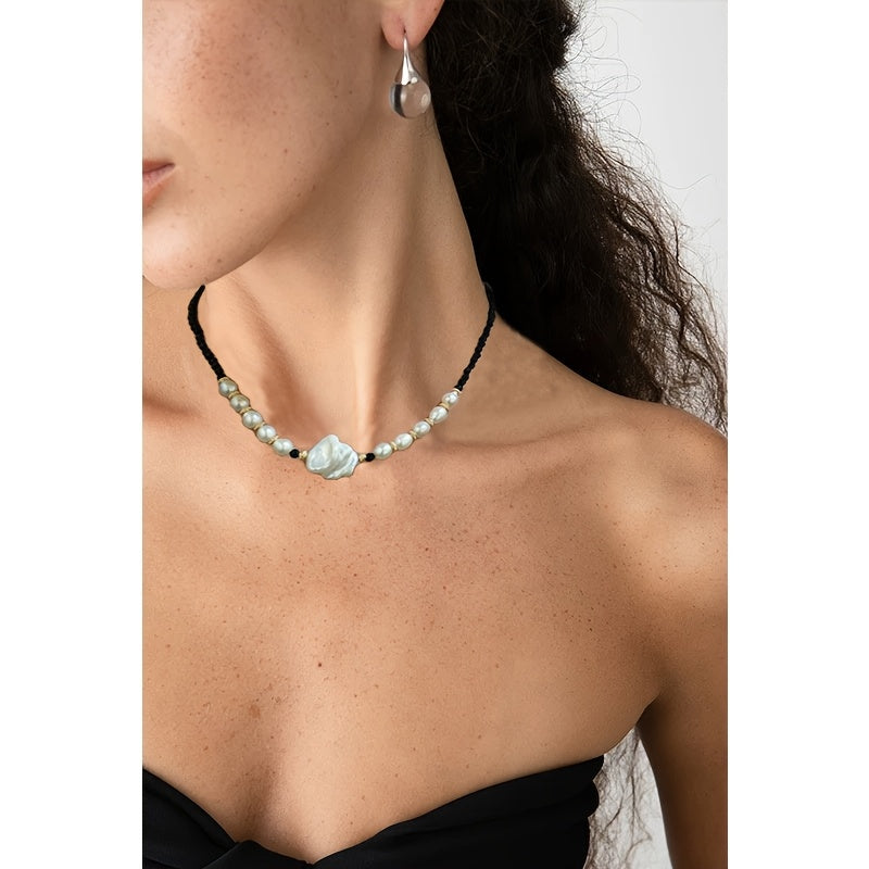 Chic Vintage Boho Freshwater Pearl Necklace featuring Baroque Pearl Tip and Sparkling Crystal Details, Perfect for Everyday Wear, Festivals, and Gifting - Suitable for Any Season