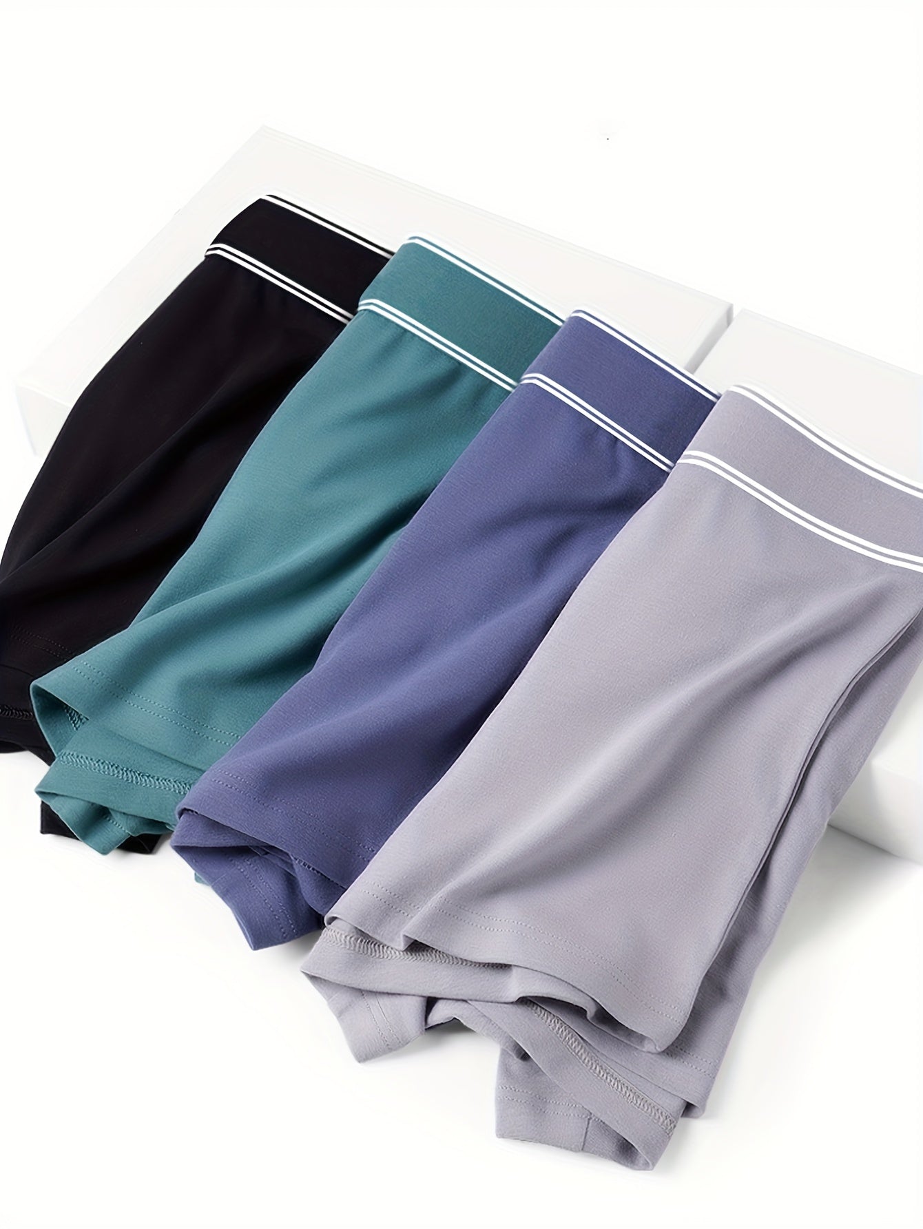 7 pieces of breathable, comfortable, stretchy plus size men's cotton boxer briefs with aseptic properties.