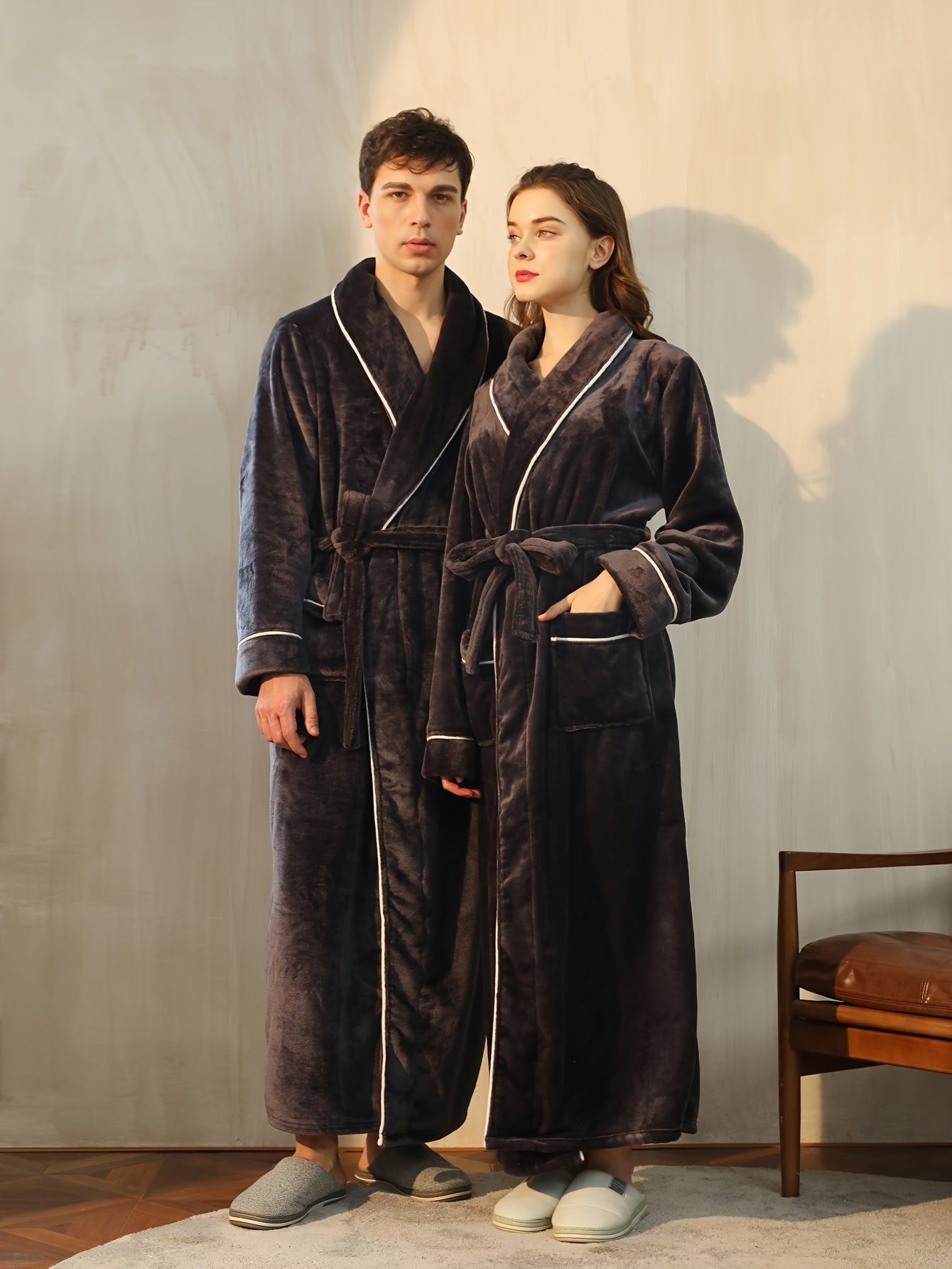 Men's simple flannel bathrobe with coral fleece lining and double side pockets for winter.