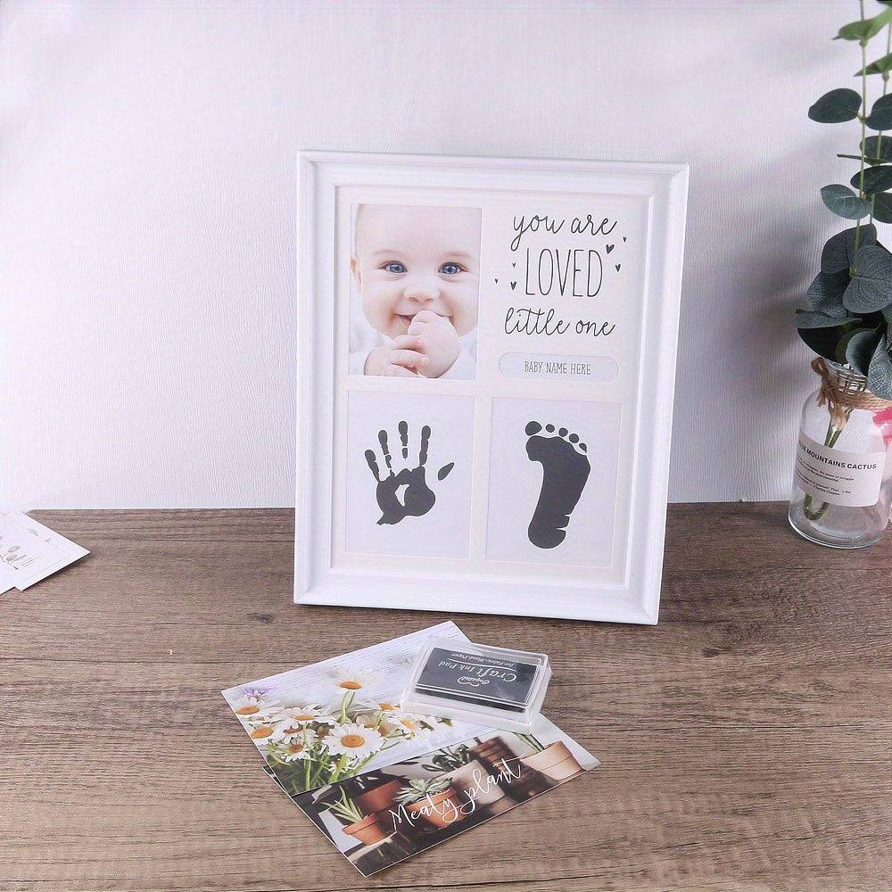 Capture your little one's precious moments with a newborn hand and foot print mud kit. Commemorate their full moon celebration, 100 days milestone, and first birthday with this injection molding photo frame. This children's souvenir can be displayed as a