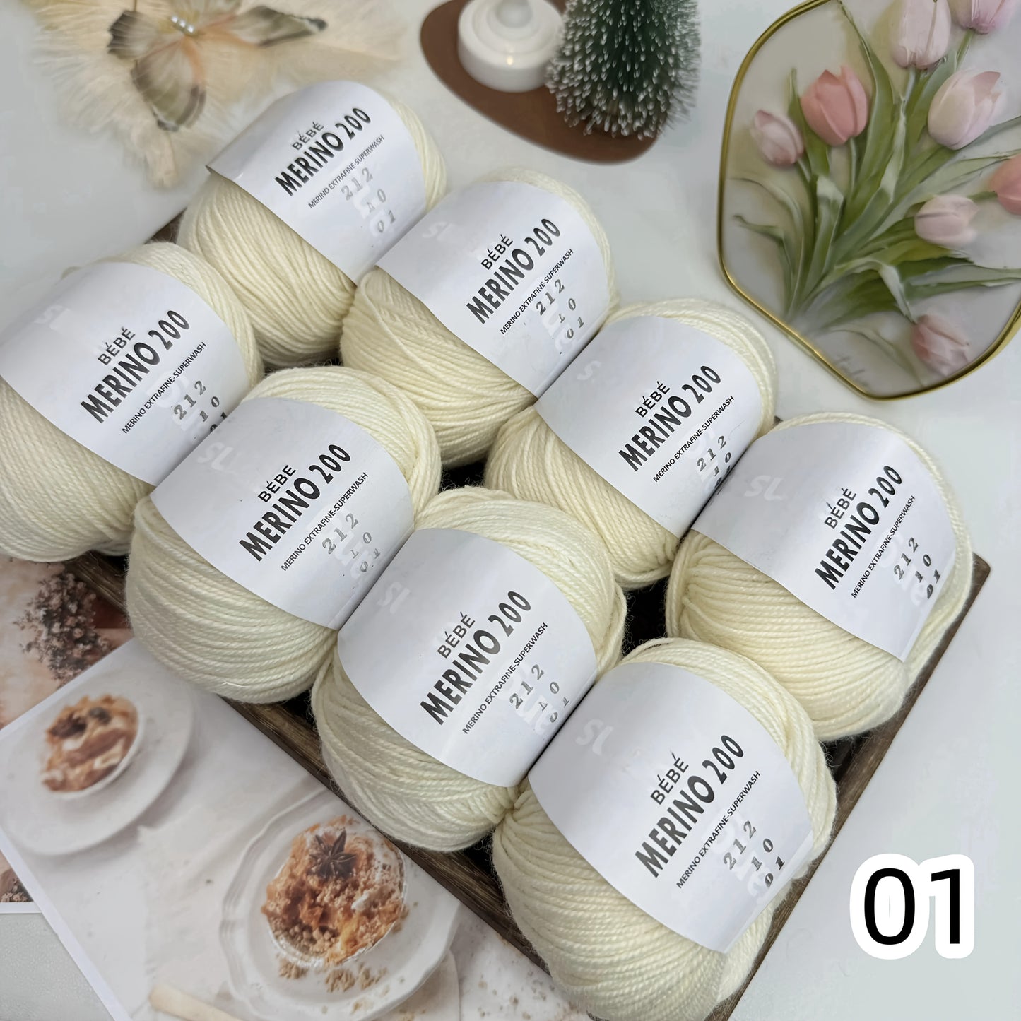 8 balls/400g hand-knitted Merino wool yarn, 75% Merino wool, 25% nylon. Skin-friendly, soft, ideal for knitting sweaters, hats, scarves, socks, blankets, shawls, etc.