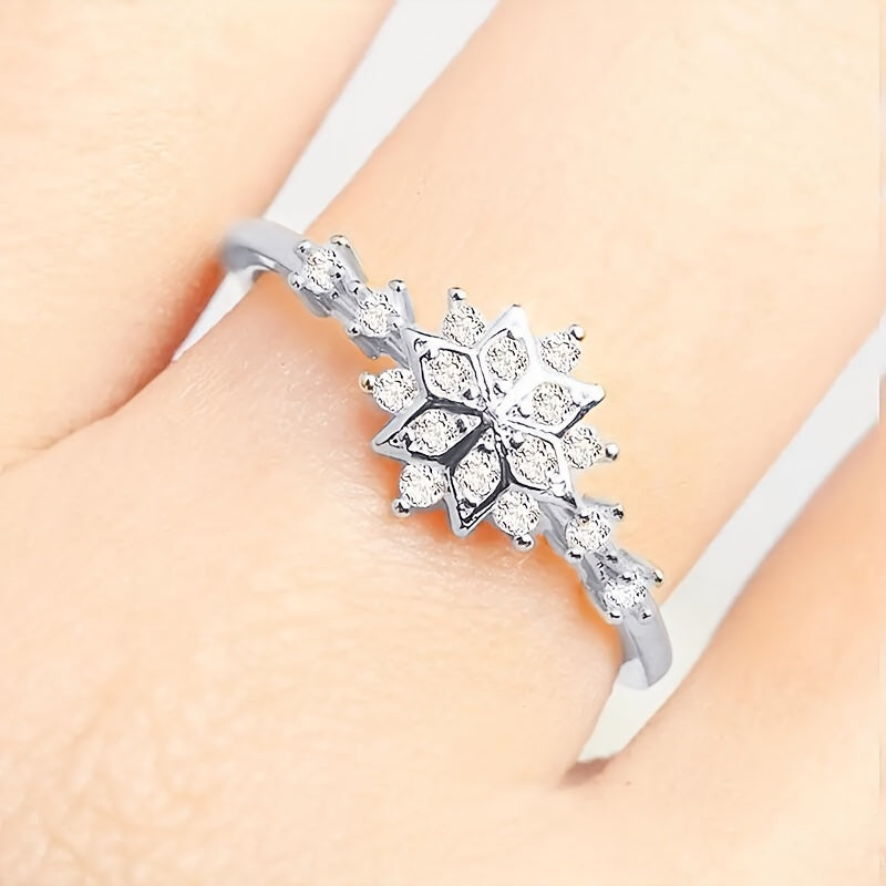 High-quality Promise Ring made of 925 Sterling Silver with a Sparkling Snowflake Design featuring Shining zirconia stones, perfect for Engagement or Wedding.