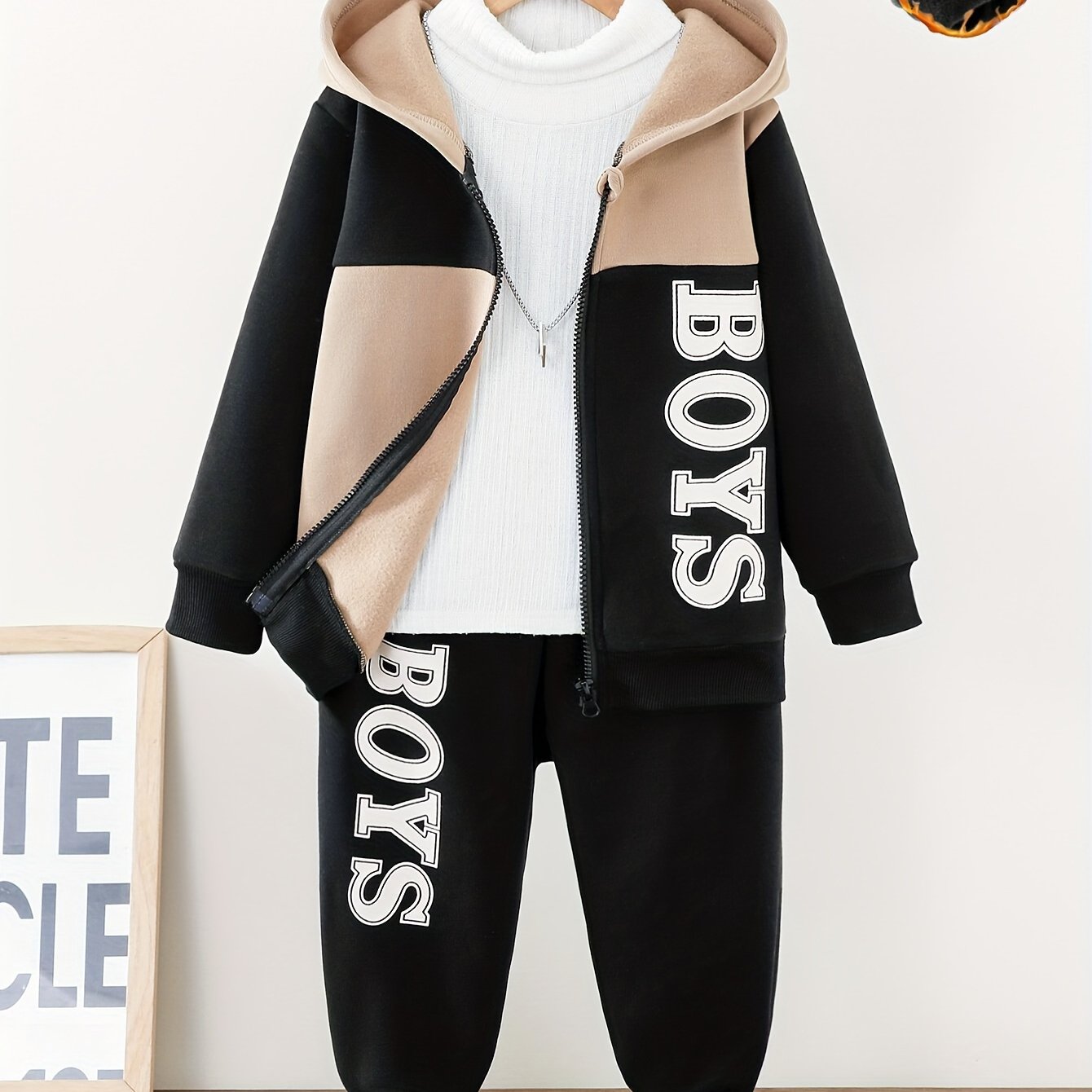 Boys' 2pc Fall/Winter Fashion Set: Sequin-detail Hooded Jacket & Jogger Pants, Cozy & Stylish, Ideal Outdoor Gift.