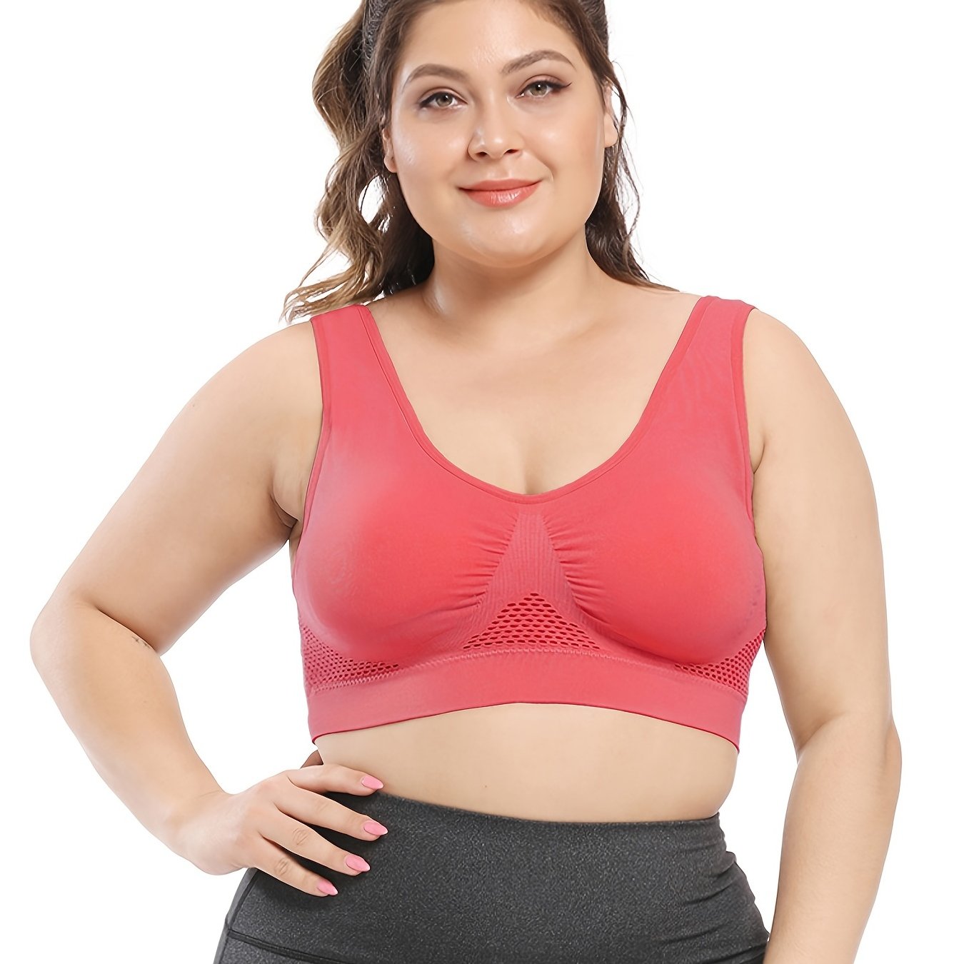 Seamless purple sports bra for plus size women, with breathable mesh fabric, push-up support, removable pads, and comfort fit. Available in sizes 36XL to 40XL.