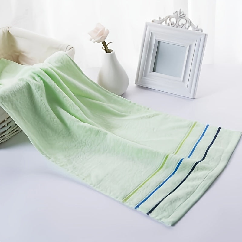 SoftTouch 100% Cotton Towel, Super Absorbent, Contemporary Design, Ideal for Christmas, Hand Wash/Dry Clean Safe.