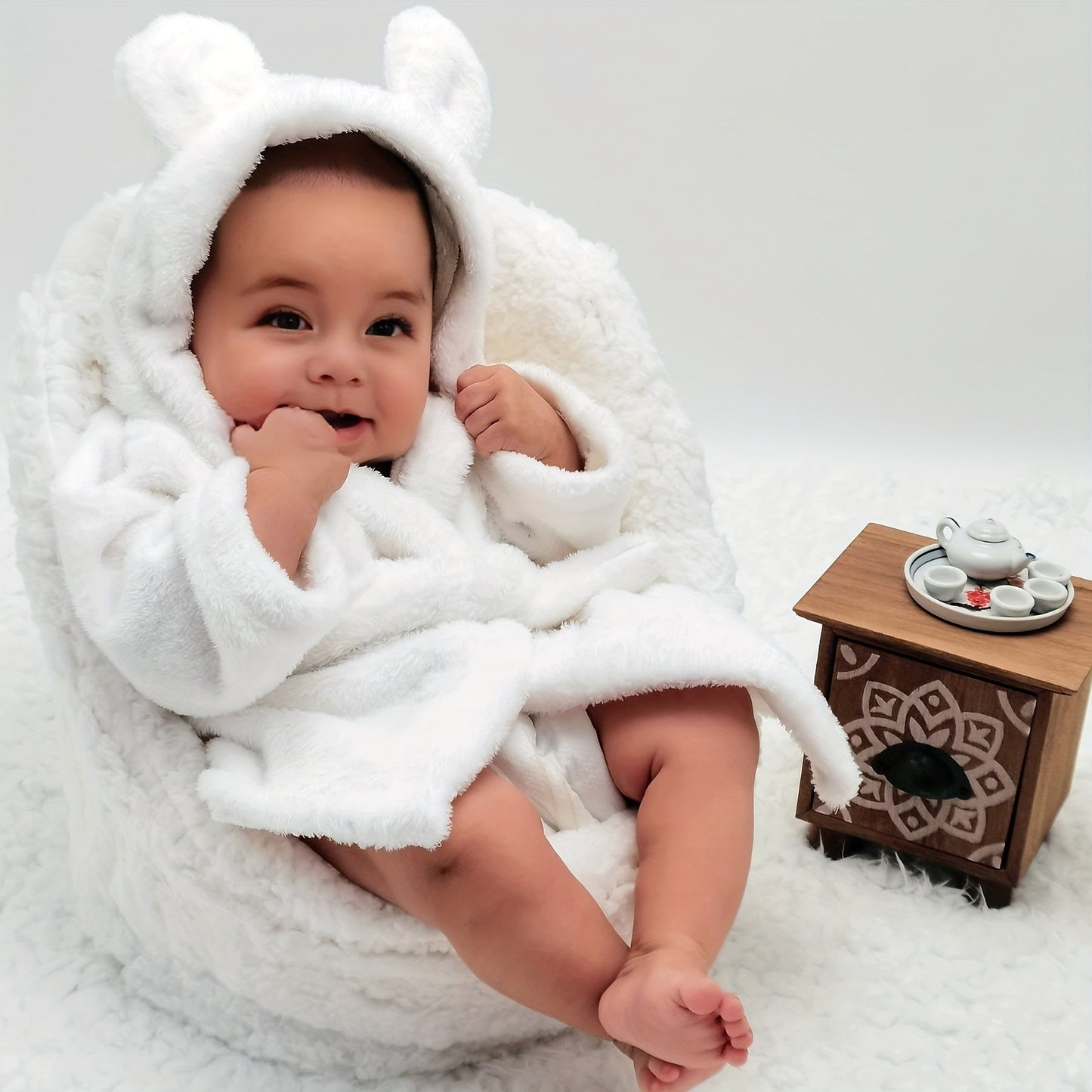 White Baby Bathrobe with Matching Nightgown, Perfect for Newborn Photoshoots and Baby Photography. Includes Cozy Pajamas and Plush Bath Towel.