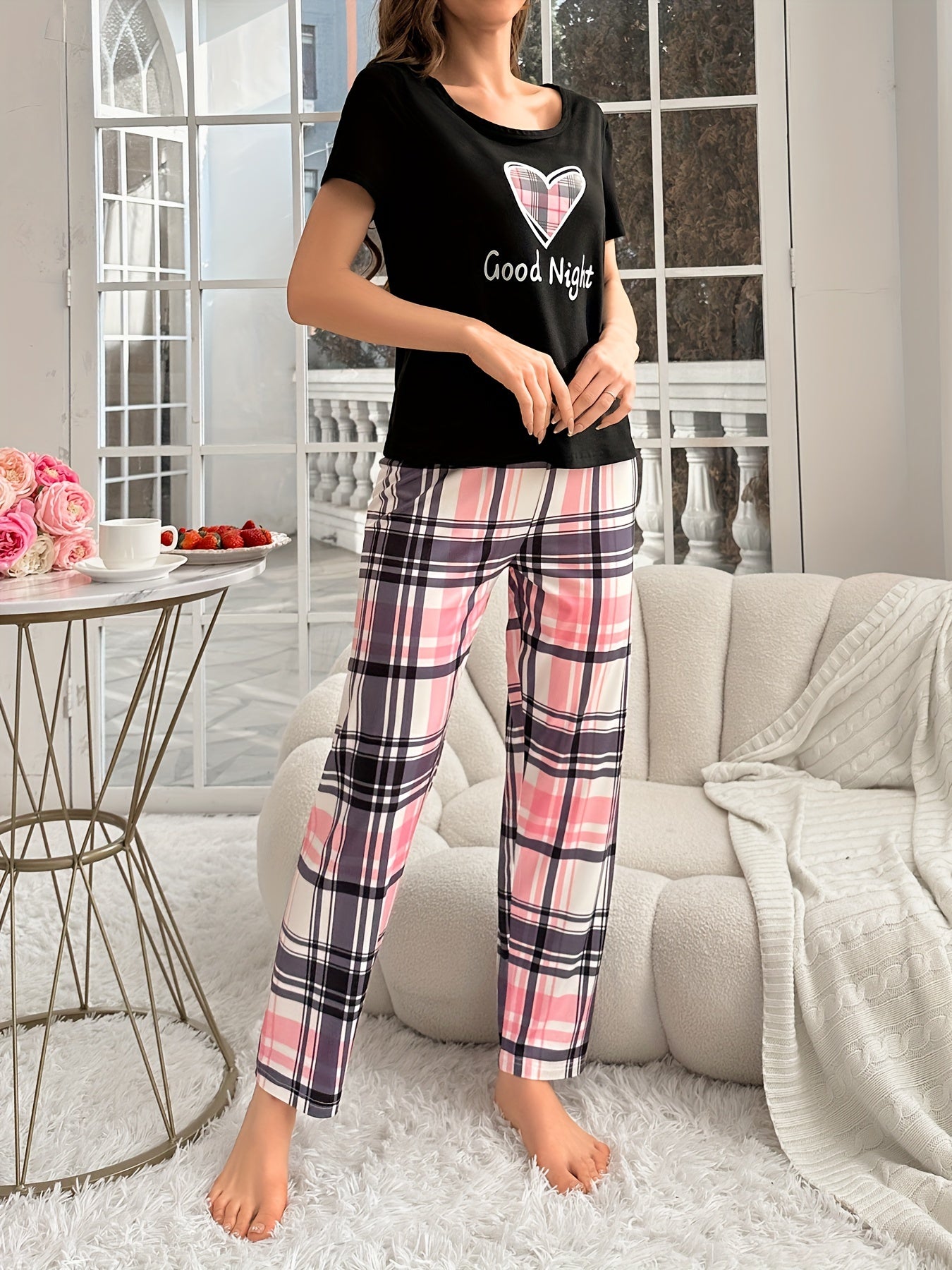 Plaid Heart Pajama Set with Slogan Print, Short Sleeve Top & Elastic Pants, Women's Sleepwear & Loungewear