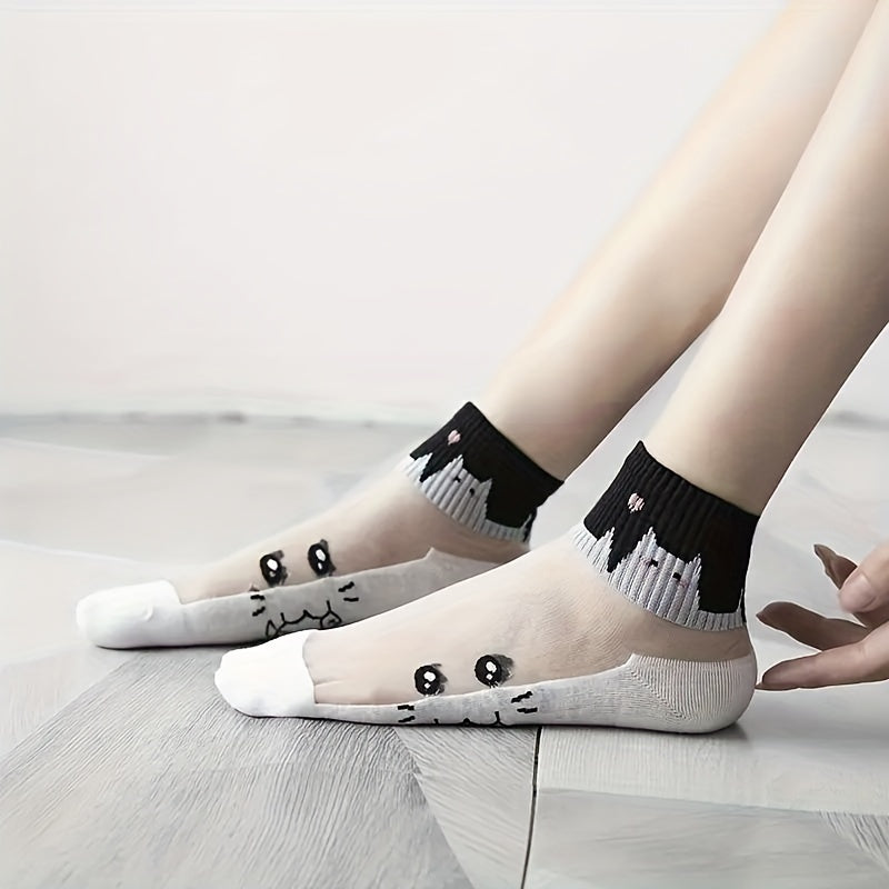 5 cute cat pattern ankle socks for women made of breathable polyester/spandex blend with color block knit design.