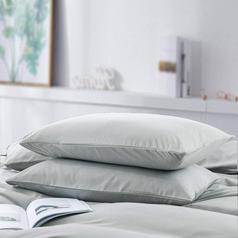 This set includes 2 soft sanded pillowcases made of 100% polyester. These non-wrinkle pillowcases are easy to care for and fade-resistant. They are crafted from lightweight 90g woven fabric that is machine washable. Please note that pillows are not