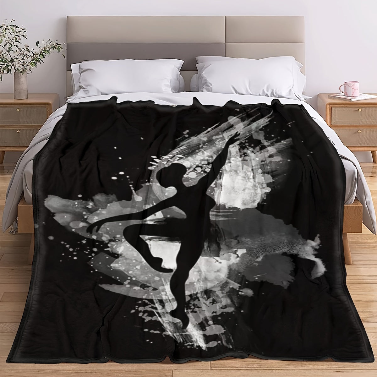 Ballet-themed Contemporary Dancer Print Throw Blanket - Featuring a Ballet Beauty Design, Made with Knitted Polyester, Cozy Flannel Material for All-Season Use. Perfect for Bed, Sofa, Chair, or Living Room Decor. The Ideal Gift for Dancers, Birthdays, or