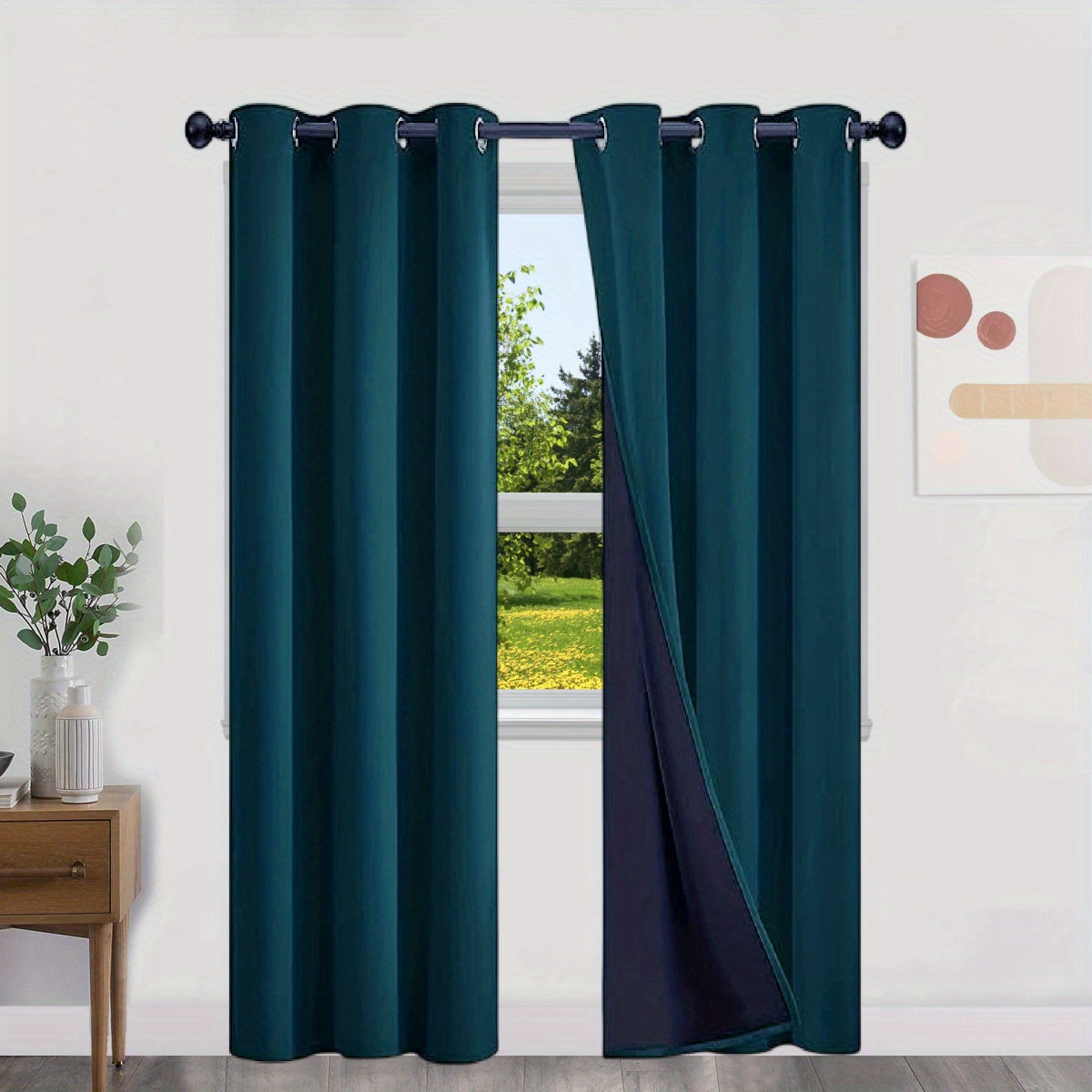 100% opaque blackout curtains, with a layer of lining included, 2 pieces.