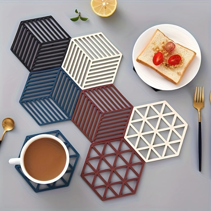 Set of freestanding plastic cubby shelf coasters featuring a stylish geometric pattern. These heat-resistant table mats are perfect for use in the kitchen, dining room, or living room. They are multipurpose, non-slip, and provide insulation for hot