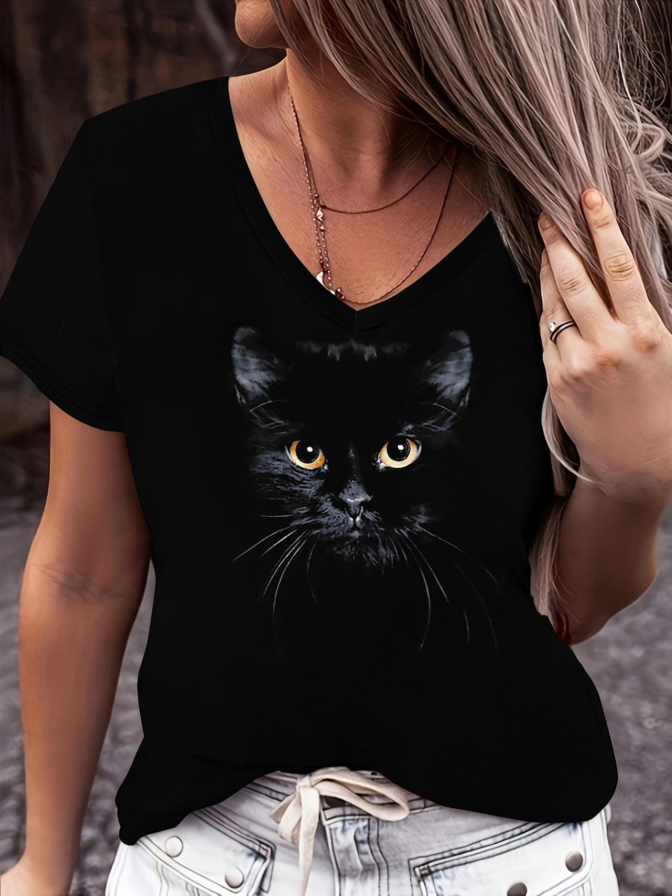 Chic Cartoon Black Cat Graphic V-Neck Short Sleeve Shirt for Women