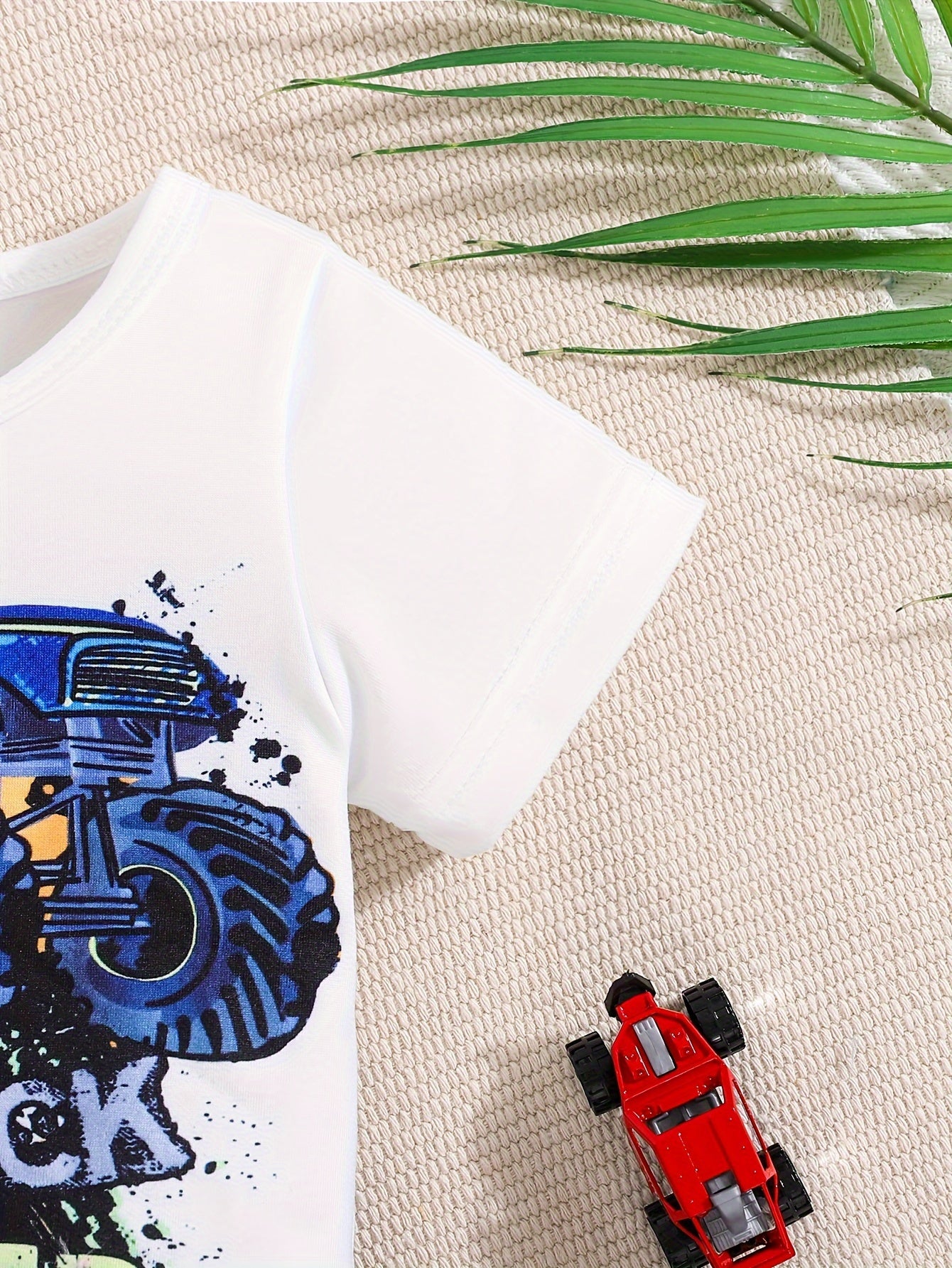 Boys' Off-road Car Print T-shirt + Denim Print Shorts Set for Outdoor Fun.