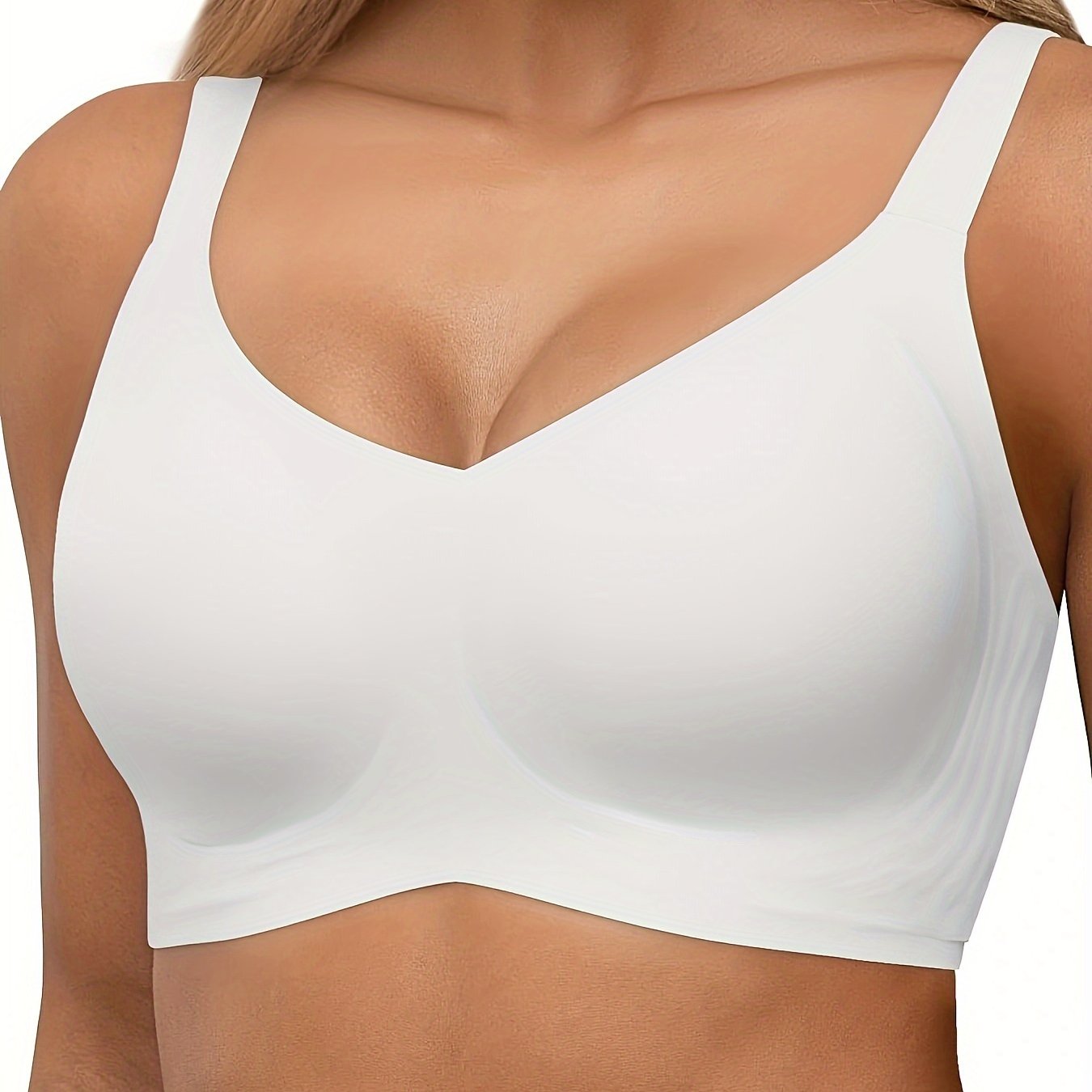 Seamless wireless push-up sports bra for women.