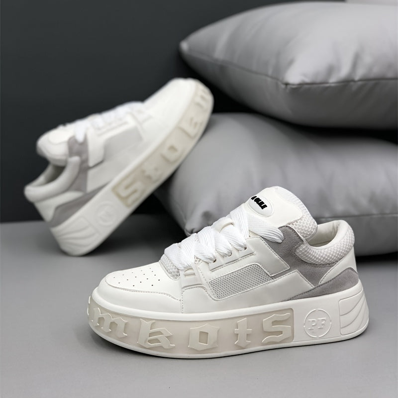 Men's platform skate shoes with lace-up low top design, ideal for street walking and casual activities. Features non-slip and comfortable sneakers for men.