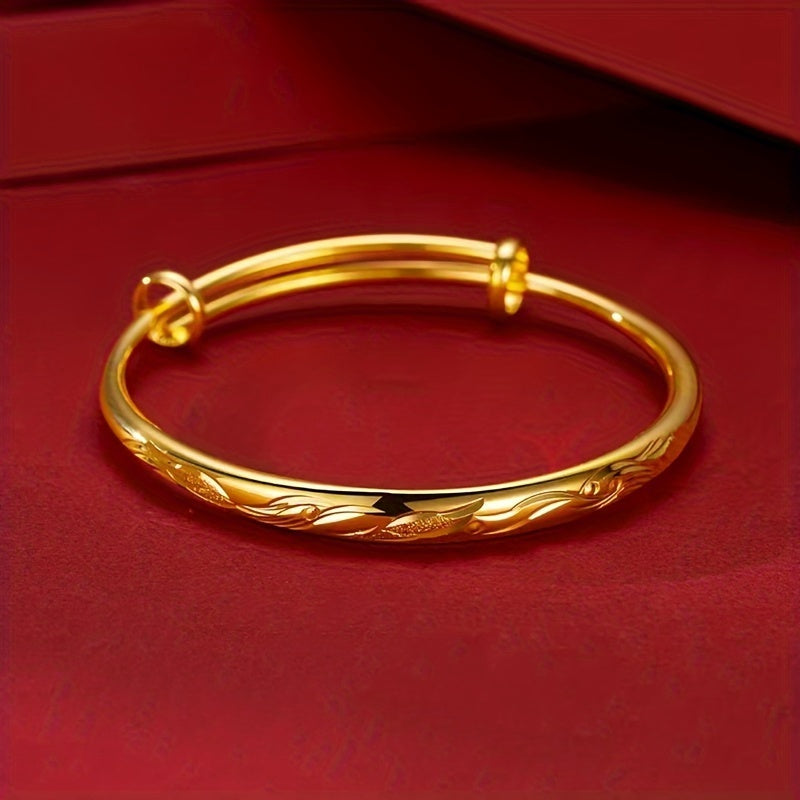 Stylish and Sophisticated Bracelet inspired by Middle Eastern Fashion, a chic Hand Ring Ornament for Girls.