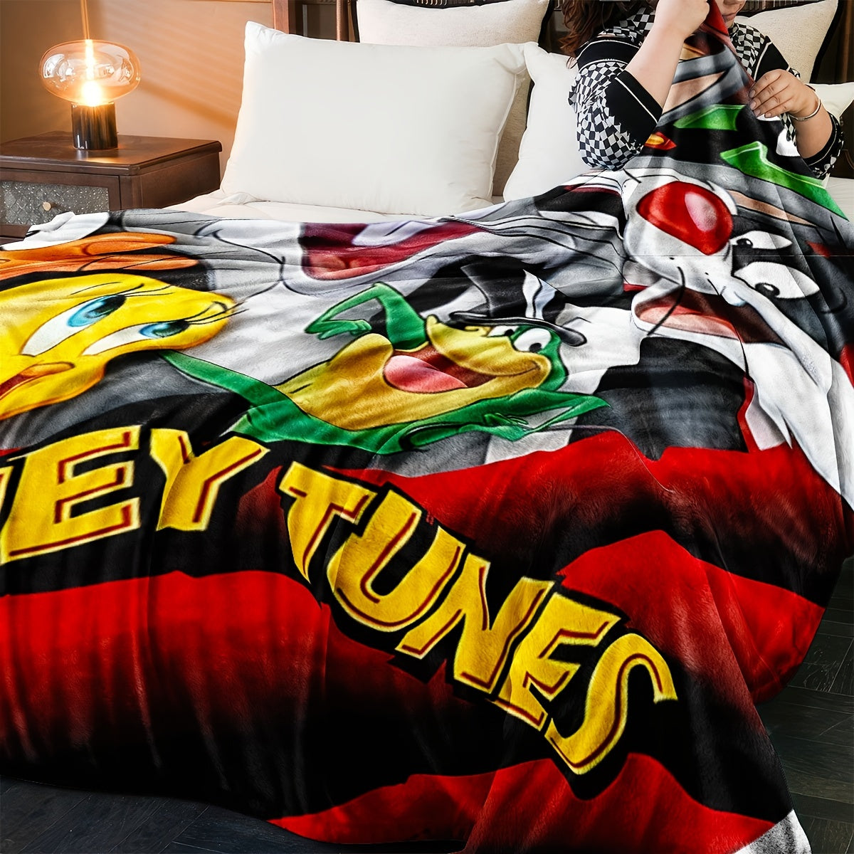 Looney Tunes Cartoon Characters Printed Polyester Knitted Blanket - Modern Design, Versatile Throw for Bedroom, Couch, Bed, Travel - High-Quality Digital Print, Lightweight 200-250gsm Blanket