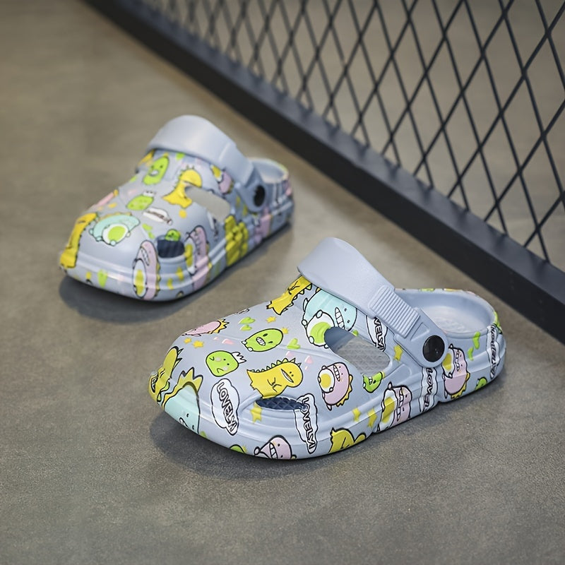 Boys' Casual Cartoon Clogs - Breathable, Lightweight, and Anti-Slip for Indoor/Outdoor Use in Spring and Summer.