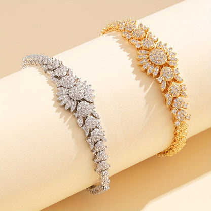 Elegant and opulent, this Indian-inspired high-end bracelet features a stunning crab-shaped design with full-drill detailing in your choice of golden or silvery tones. Perfect for pairing with evening gowns, attending banquets, weddings, parties