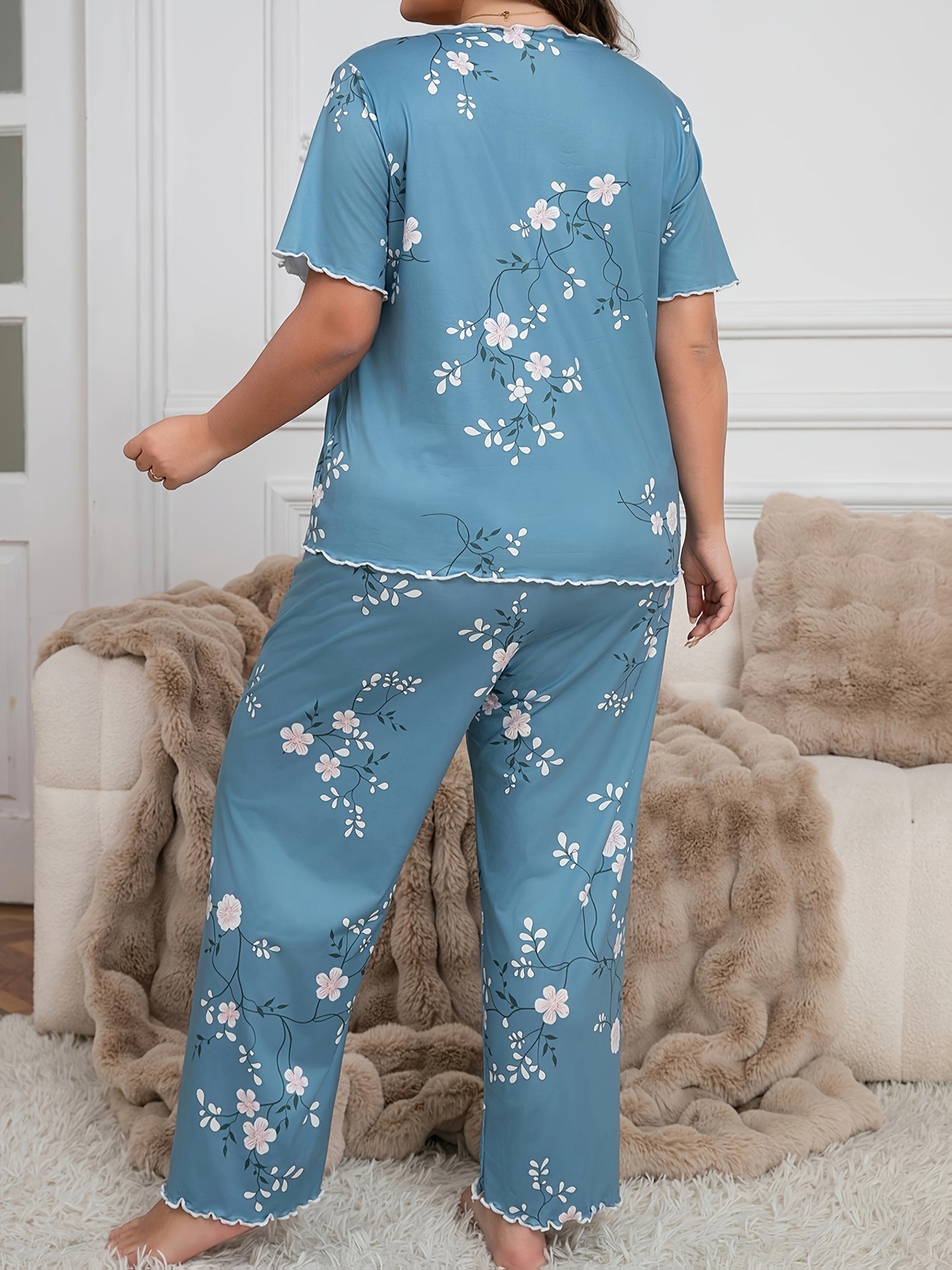 Women's Plus Size Floral Print Pajama Set with Bow Detail - Lightweight design, Short Sleeve & Long Pants, Round Neck, Elastic Waistband, Soft Polyester Blend, Machine Washable.