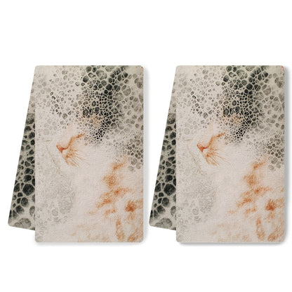 Upgrade your kitchen with this set of two ultra-soft hand towels featuring a charming kitten spot pattern. These towels are highly absorbent and machine washable, making them perfect for everyday use. Measuring 40.64x60.96 cm, they are also ideal for