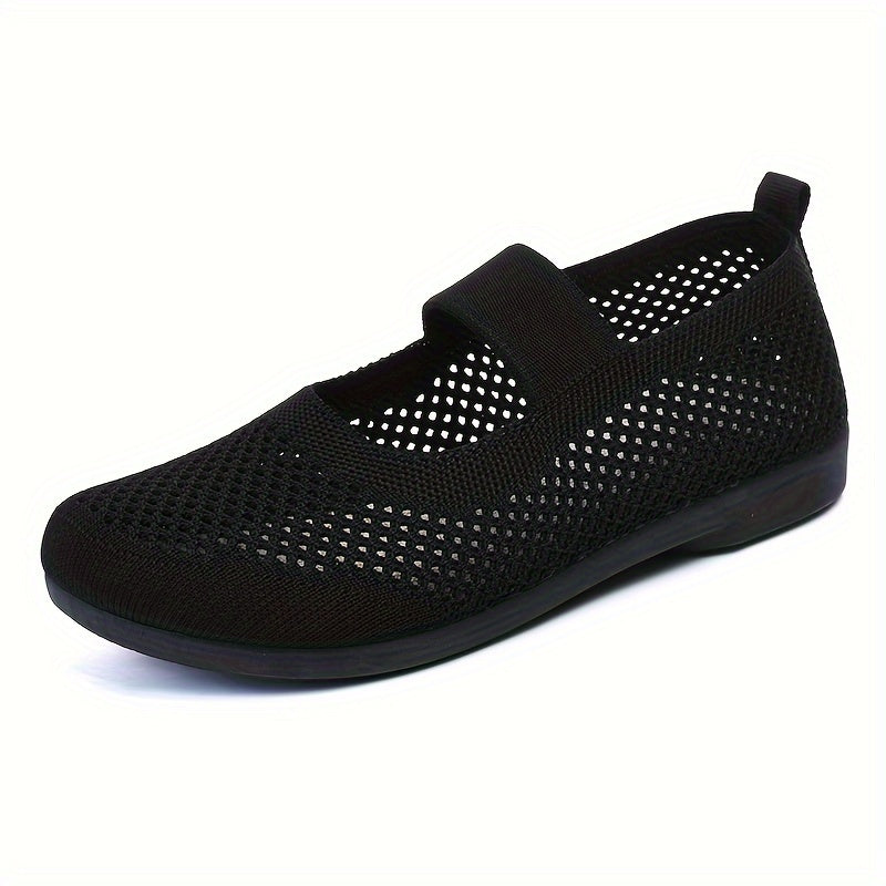 New lightweight and breathable hollow fabric shoes for spring and autumn with a simple design.